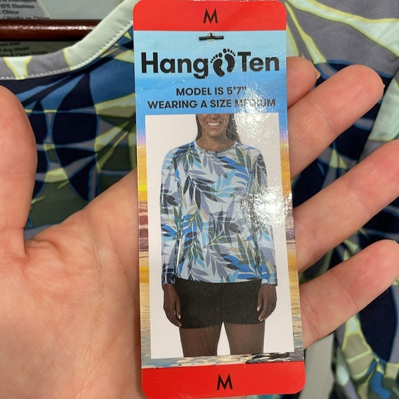 NWT Hang Ten top UVF 50+, quick dry and zippered picket - Picture 5 of 9